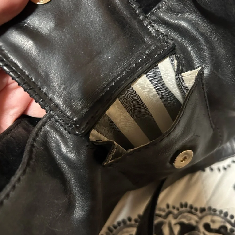 Tre Vero Black Leather Women's Bag